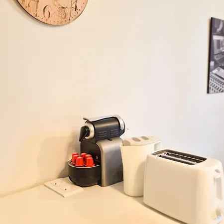 Joli T3 Moderne Avec Terrasse & Climatisation